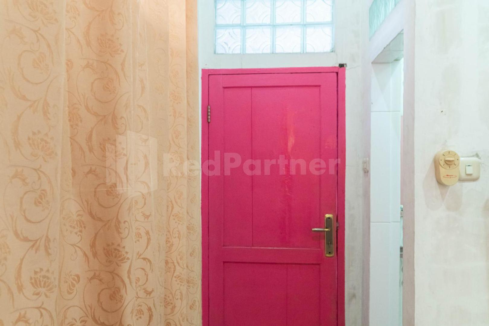 Asri Residence Near Jalan Iskandar Muda Medan Mitra Reddoorz Kültér fotó